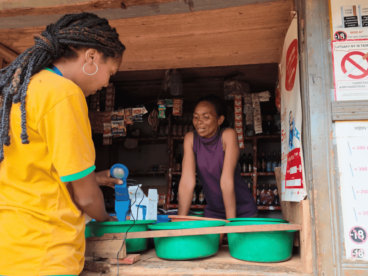 Petite lumière, grand changement : récit d’une commerçante en Haute&nbsp;Matsiatra